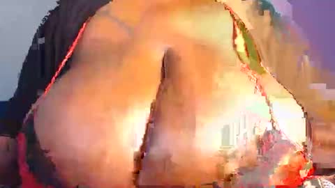 Snapshot of freakyboobsxx chatting on 10-27-25, 07:07 Kimmy online show from 10-27-25, 07:07