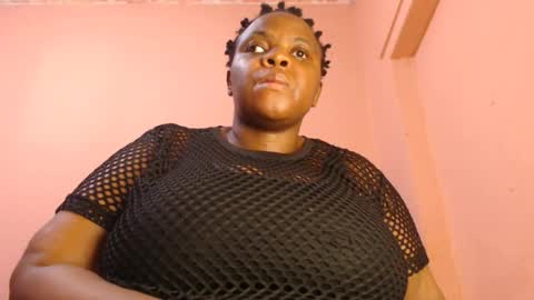 Snapshot of freakyboobsxx chatting on 07-21-26, 02:19 Kimmy online show from 07-21-26, 02:19