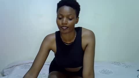 mia  online show from 01-11-26, 07:41