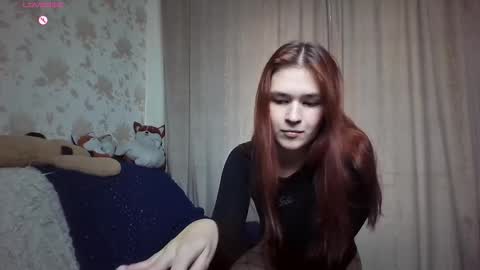 Snapshot of frechemolly chatting on 10-06-25, 12:24 Margo online show from 10-06-25, 12:24