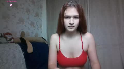 Snapshot of frechemolly chatting on 10-13-25, 03:12 Margo online show from 10-13-25, 03:12