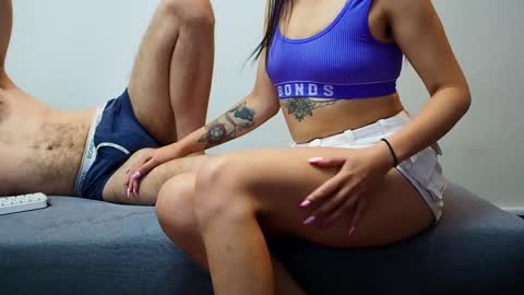 Snapshot of frecklesandjames chatting on 12-16-24, 06:53 frecklesandjames online show from 12-16-24, 06:53