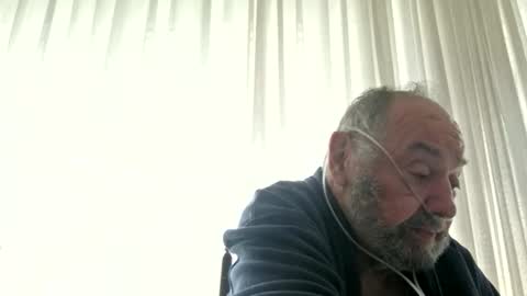 Snapshot of fredaldavid chatting on 06-10-26, 08:02 David Fredal online show from 06-10-26, 08:02