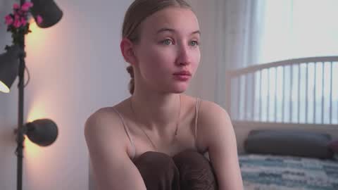 Amy online show from 10-12-25, 04:22