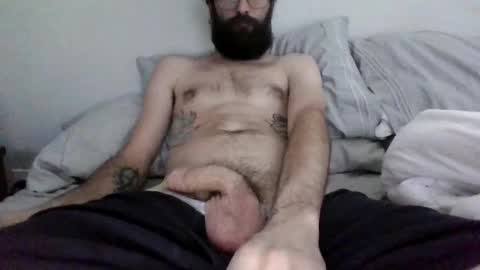 Snapshot of freebeard8 chatting on 05-10-26, 12:27 Freebeard8 online show from 05-10-26, 12:27
