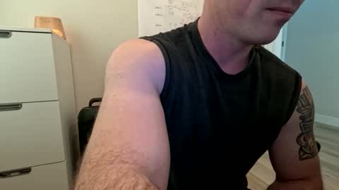 Snapshot of freeshaman9 chatting on 03-02-26, 11:33 explores online show from 03-02-26, 11:33