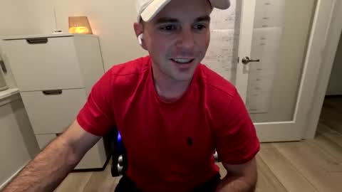 Snapshot of freeshaman9 chatting on 03-04-26, 05:13 explores online show from 03-04-26, 05:13