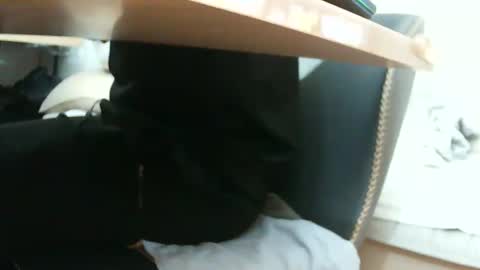 Snapshot of freeuptopia2 chatting on 09-19-25, 03:34 K-Dick online show from 09-19-25, 03:34