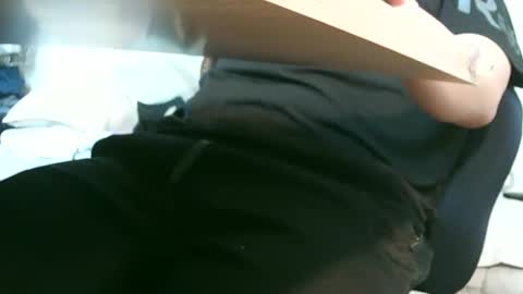 Snapshot of freeuptopia2 chatting on 09-22-25, 04:03 K-Dick online show from 09-22-25, 04:03