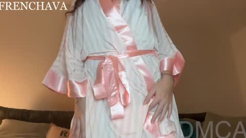 Ava online show from 10-05-25, 01:59