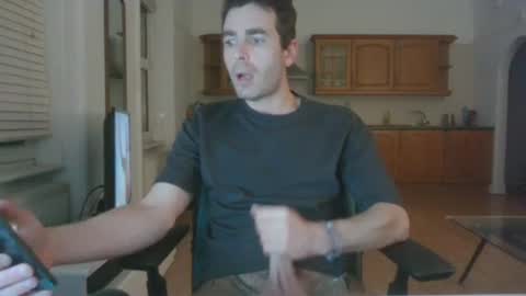 Snapshot of frenchbdmaninlondon chatting on 12-01-25, 10:26 Horny Paul online show from 12-01-25, 10:26