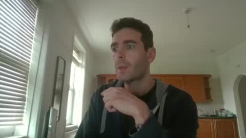 Snapshot of frenchbdmaninlondon chatting on 01-12-26, 02:11 Horny Paul online show from 01-12-26, 02:11