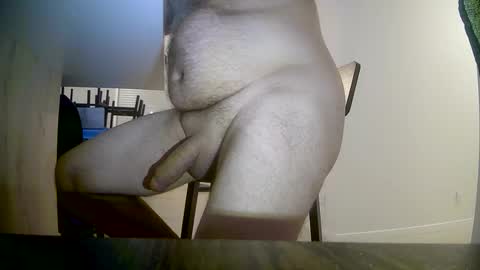 Snapshot of frenchdick1981 chatting on 09-23-25, 05:10 frenchdick1981 online show from 09-23-25, 05:10