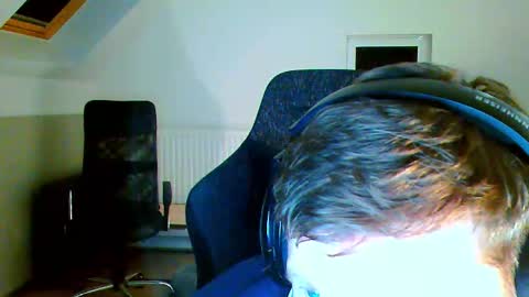 French fries online show from 10-24-25, 05:09