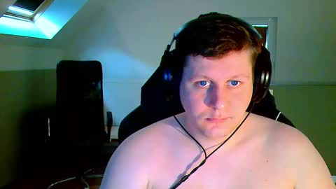 French fries online show from 10-26-25, 03:07