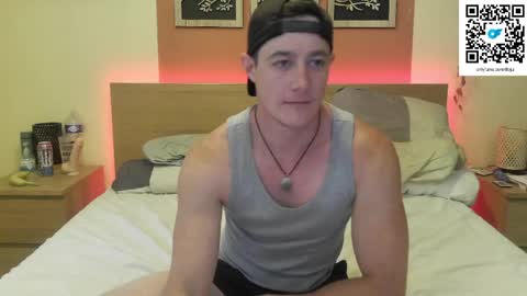 French Horny Bibs online show from 05-16-26, 01:43