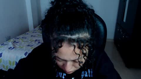 Snapshot of freud_x_louise1 chatting on 01-03-25, 12:08 Louise online show from 01-03-25, 12:08