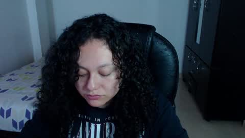 Snapshot of freud_x_louise1 chatting on 01-14-25, 04:36 Louise online show from 01-14-25, 04:36