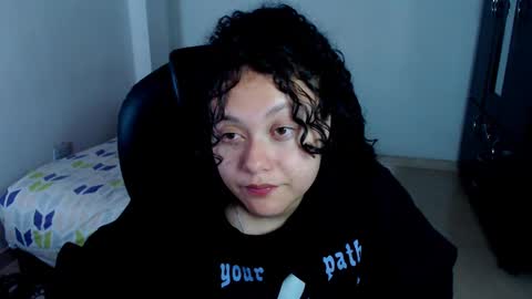 Snapshot of freud_x_louise1 chatting on 01-17-25, 08:24 Louise online show from 01-17-25, 08:24