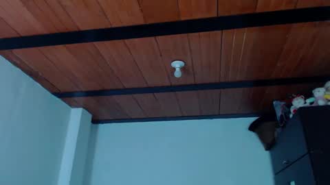 Snapshot of freud_x_louise1 chatting on 02-06-25, 05:03 Louise online show from 02-06-25, 05:03