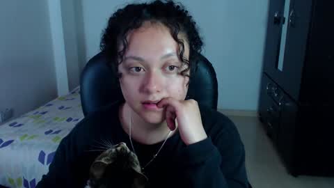 Snapshot of freud_x_louise1 chatting on 02-13-25, 04:11 Louise online show from 02-13-25, 04:11