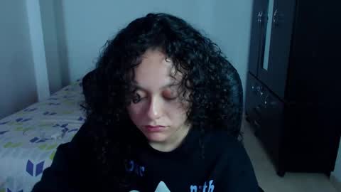 Snapshot of freud_x_louise1 chatting on 02-23-25, 04:07 Louise online show from 02-23-25, 04:07