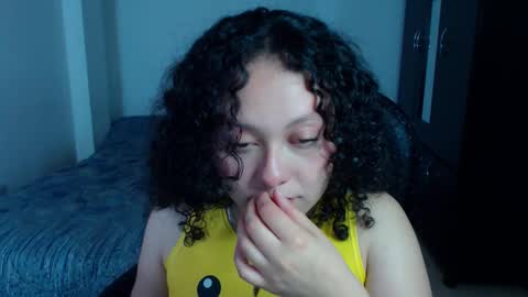 Snapshot of freud_x_louise1 chatting on 11-03-25, 04:03 Louise online show from 11-03-25, 04:03