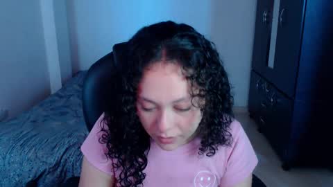 Snapshot of freud_x_louise1 chatting on 11-10-25, 12:48 Louise online show from 11-10-25, 12:48