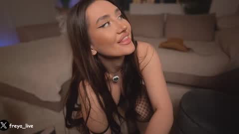 Snapshot of freya_ chatting on 03-01-25, 03:49 Freya online show from 03-01-25, 03:49