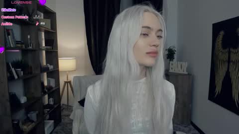 Freya online show from 02-13-26, 07:32