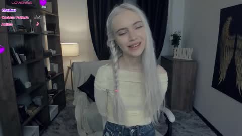 Freya online show from 02-14-26, 07:21