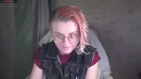 Snapshot of freya_kiss_ chatting on 07-17-26, 01:18 Freya online show from 07-17-26, 01:18