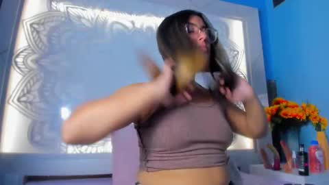 Freya online show from 04-04-26, 03:16