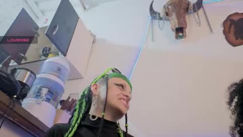 freyaa_sorceress online show from 10-21-25, 03:18