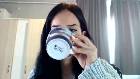 Snapshot of freyagoddess109616 chatting on 11-11-25, 07:52 Freya online show from 11-11-25, 07:52