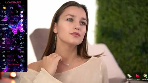 Snapshot of freyaheart chatting on 11-25-25, 10:37 freyaheart online show from 11-25-25, 10:37