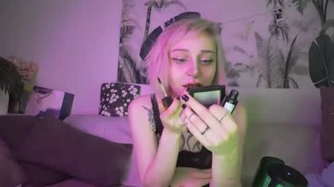 Freyakatty online show from 07-20-26, 05:37
