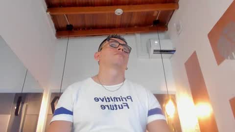 Snapshot of freyalane chatting on 09-12-25, 10:10 ALIS AND ALEX online show from 09-12-25, 10:10