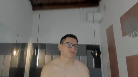 Snapshot of freyalane chatting on 11-18-25, 12:31 ALIS AND ALEX online show from 11-18-25, 12:31