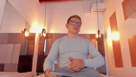  ALIS AND ALEX  online show from 01-06-26, 09:18