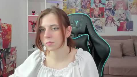 Snapshot of freyaveys chatting on 06-29-26, 05:03 FreyaVeys online show from 06-29-26, 05:03