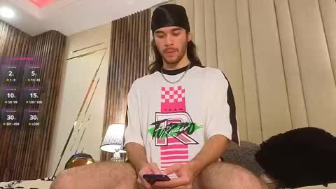 Snapshot of freyrvik chatting on 10-15-25, 08:31 freyrvik online show from 10-15-25, 08:31