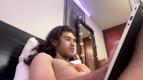 Snapshot of freyrvik chatting on 11-20-25, 04:56 freyrvik online show from 11-20-25, 04:56