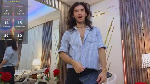 Snapshot of freyrvik chatting on 11-21-25, 05:11 freyrvik online show from 11-21-25, 05:11