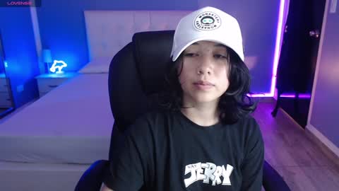 frida_lassi_ online show from 01-16-25, 08:25