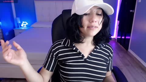 frida_lassi_ online show from 01-21-25, 12:07