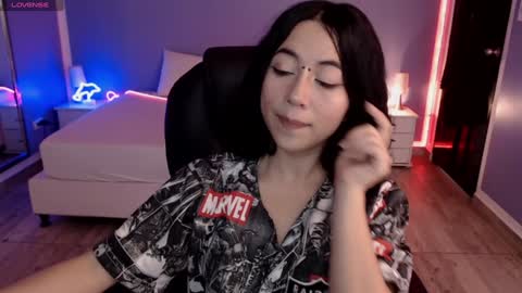 frida_lassi_ online show from 02-01-25, 01:20