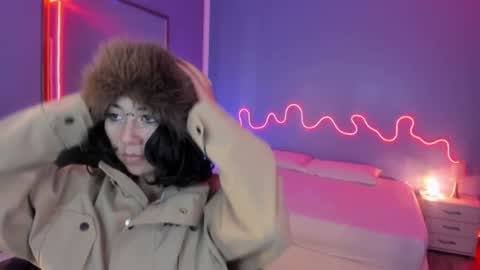 frida_lassi_ online show from 02-07-25, 10:30