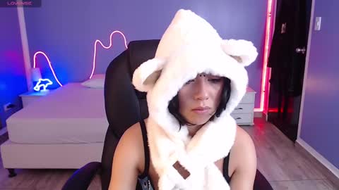 frida_lassi_ online show from 02-13-25, 03:35