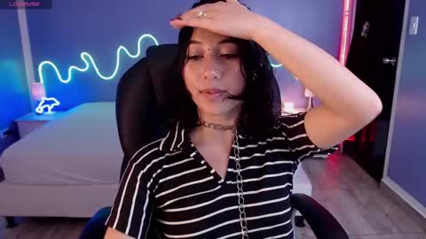 frida_lassi_ online show from 02-24-25, 02:58